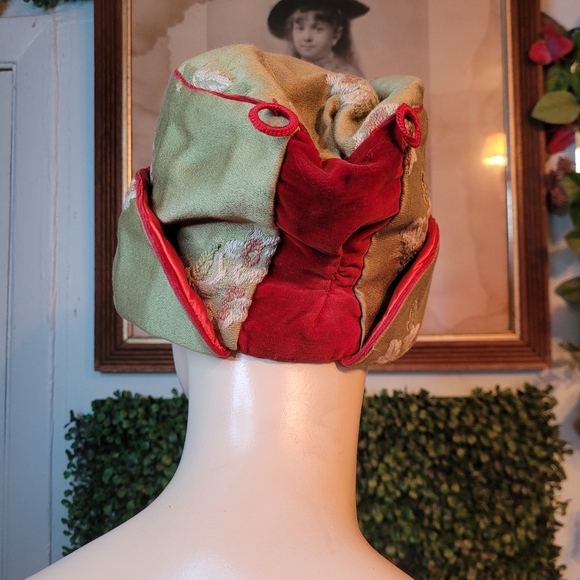 Vintage Chinese Silk Hat Floral Embroidery green-gold and red antique - Picture 4 of 11